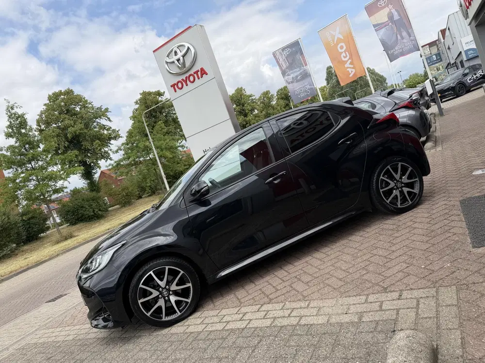 Toyota Yaris 1.5 Hybrid Executive uit 2021, foto 6