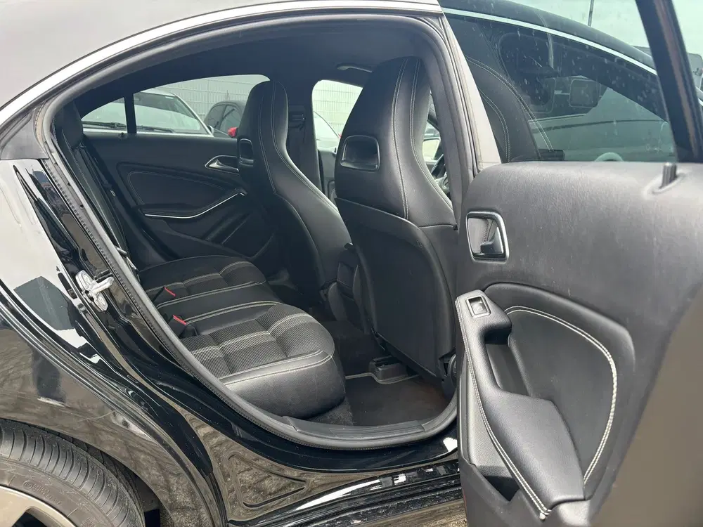 Mercedes-Benz CLA 180 Business Solution AMG Upgrade E uit 2019, foto 12