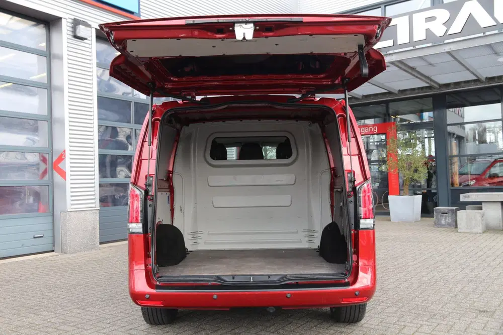 Mercedes-Benz Vito 119 CDI uit 2022, foto 3