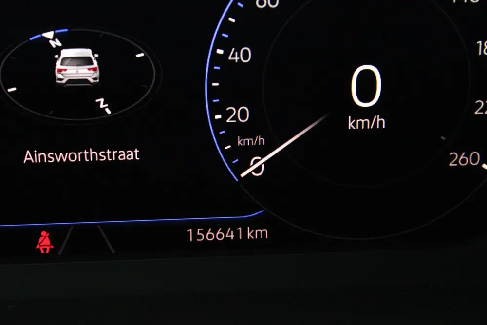 Volkswagen T-Roc 1.5 TSI DSG 2x R-line - LED - Trekhaak uit 2022, foto 17