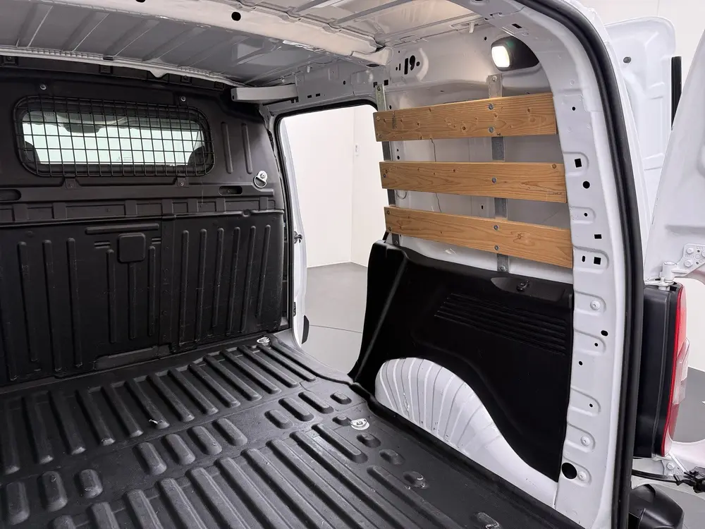 Peugeot Partner 1.2 PureTech Premium BENZINE Navi uit 2021, foto 10