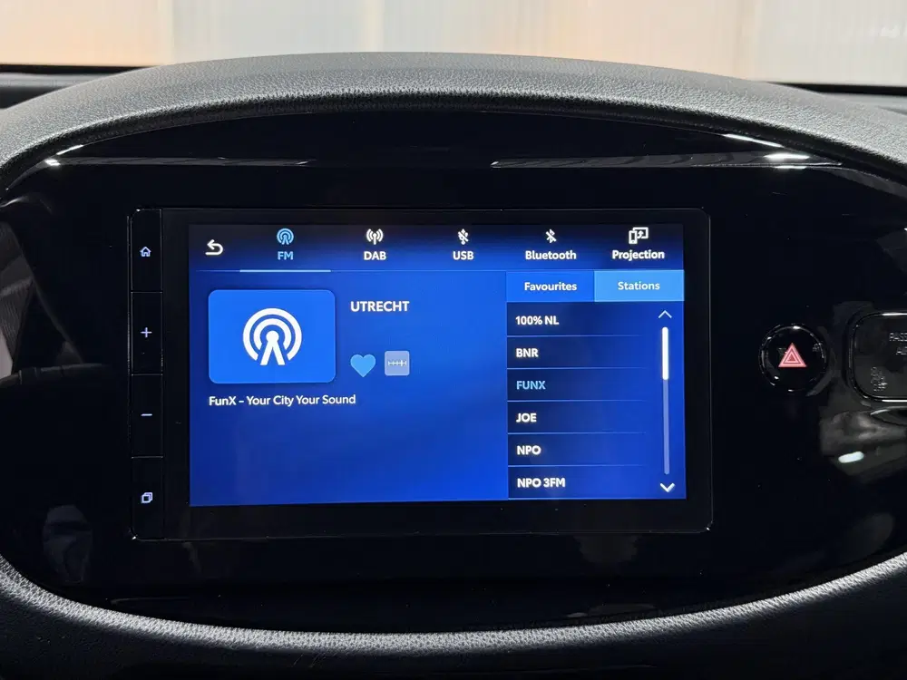Toyota Aygo X 1.0 VVT-i S-CVT Play Apple CarPlay uit 2024, foto 16
