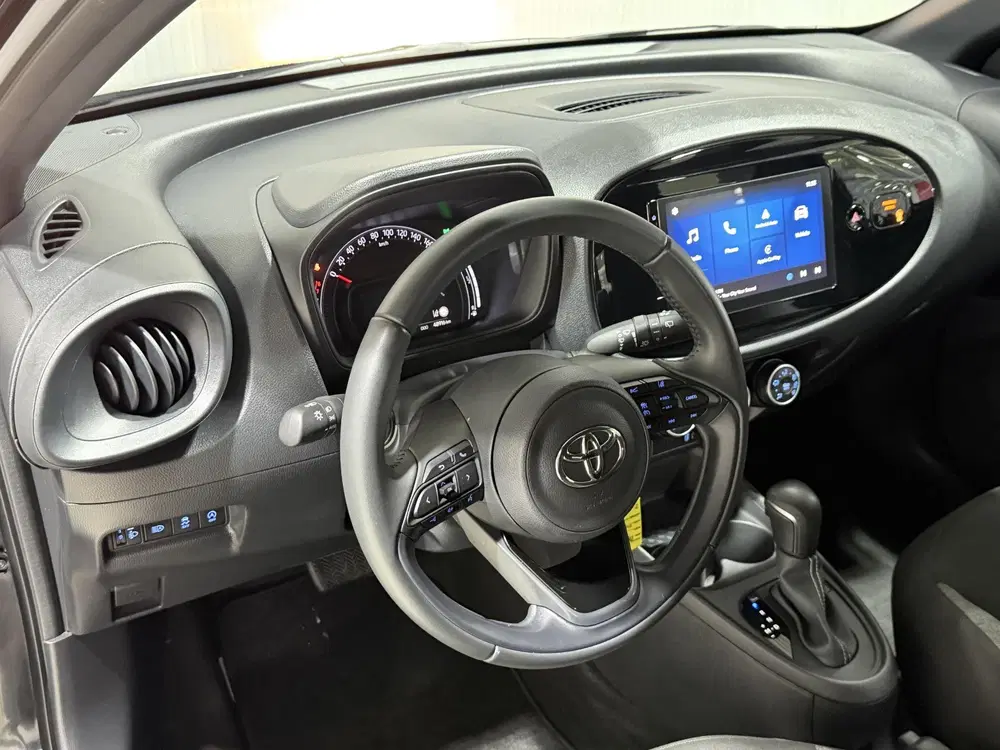 Toyota Aygo X 1.0 VVT-i S-CVT Play Apple CarPlay uit 2024, foto 2