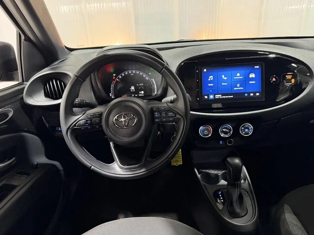 Toyota Aygo X 1.0 VVT-i S-CVT Play Apple CarPlay uit 2024, foto 8