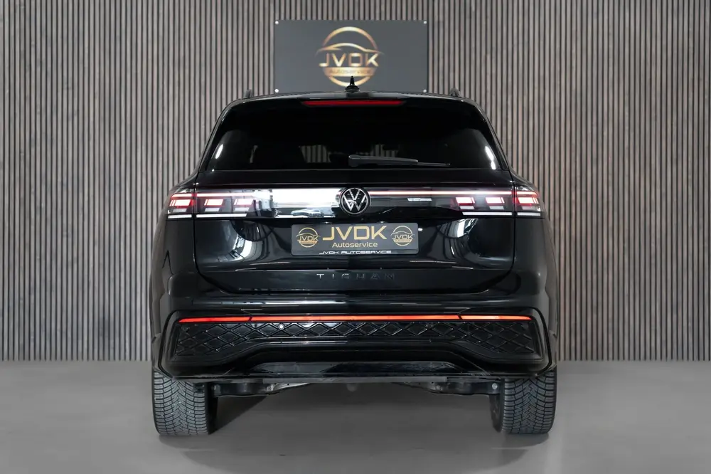 Volkswagen Tiguan 1.5 eTSI DSG R-Line Pano IQ Camera Black E uit 2024, foto 10