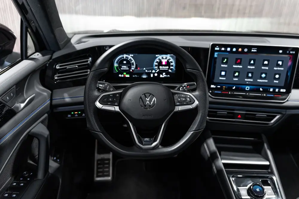 Volkswagen Tiguan 1.5 eTSI DSG R-Line Pano IQ Camera Black E uit 2024, foto 12