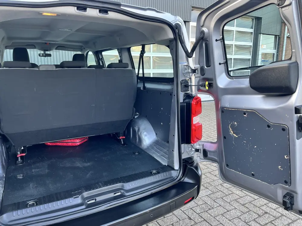 Citroën Jumpy 1.5 BleuHDi XL Marge BTW en BPM vrij Airco uit 2019, foto 17