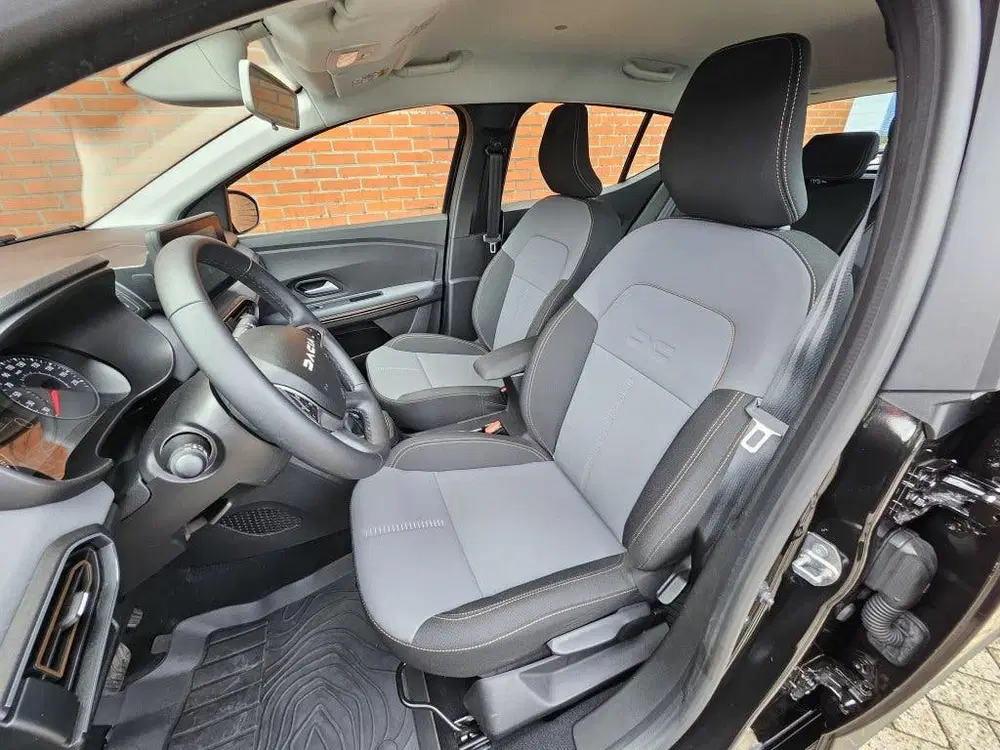 Dacia Sandero 1.0 TCe 90 Extreme Automaat 1e eigenaa uit 2024, foto 4