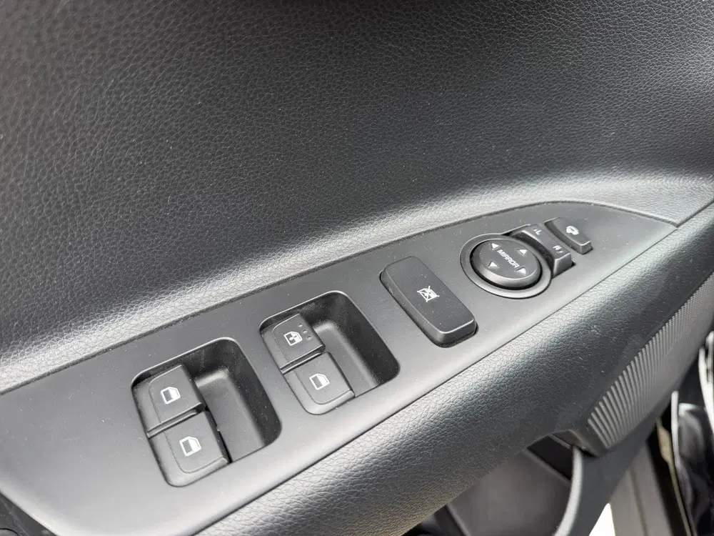 Kia Stonic 1.0 T-GDi MHEV DynamicPlusLine uit 2022, foto 15