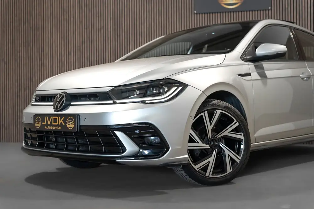Volkswagen Polo 1.0 TSI R-line DSG Pano IQ Navi Camera uit 2022, foto 2
