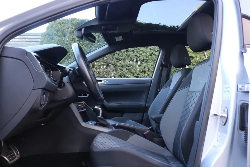 Volkswagen Taigo 1.5 TSI R-Line DSG (Panoramadak Carplay ACC uit 2022, foto 5