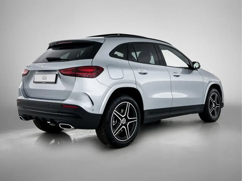 Mercedes-Benz GLA 250 e Business Solution AMG uit 2025, foto 2