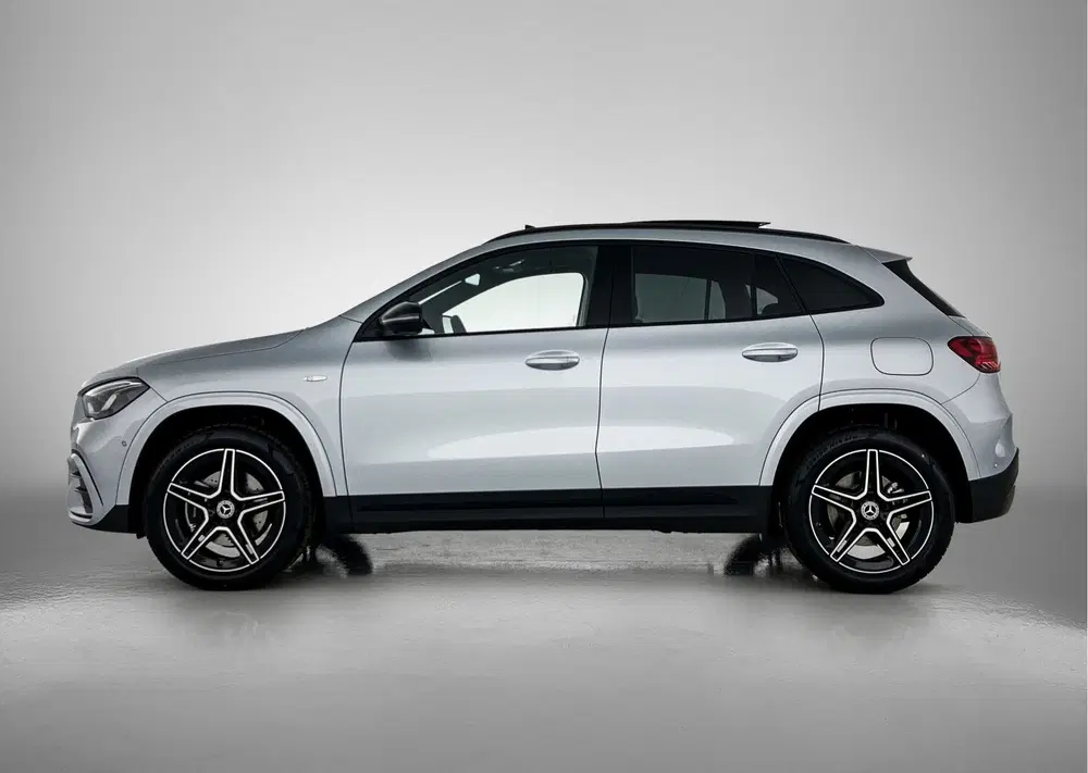 Mercedes-Benz GLA 250 e Business Solution AMG uit 2025, foto 3