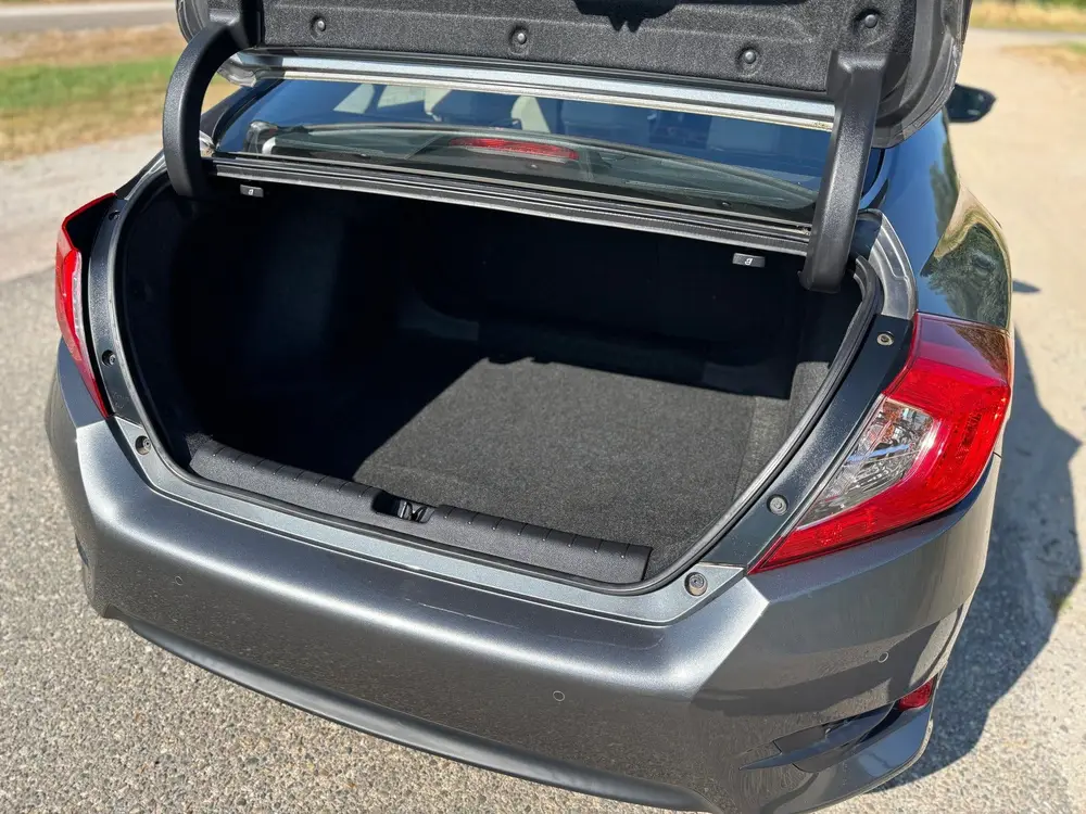 Honda Civic 1.5 i-VTEC Executive Aut/Leder/Camera/Schuifdak uit 2019, foto 19