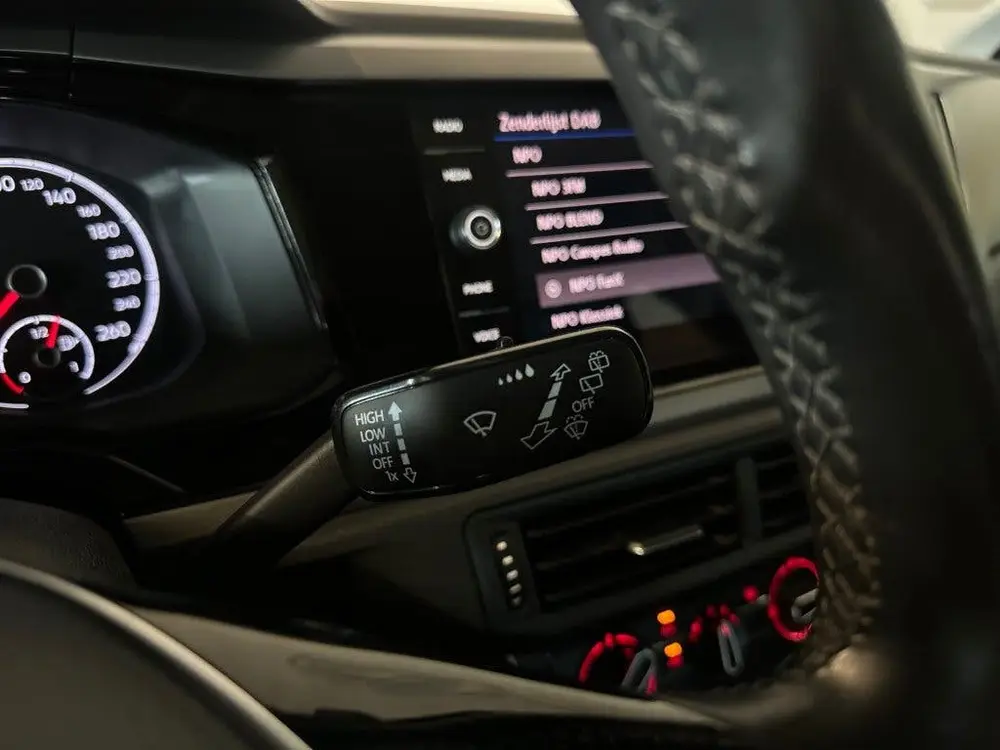Volkswagen POLO 1.0 MPI COMFORTLINE l NAP l TREKHAAK l CARPL uit 2019, foto 20