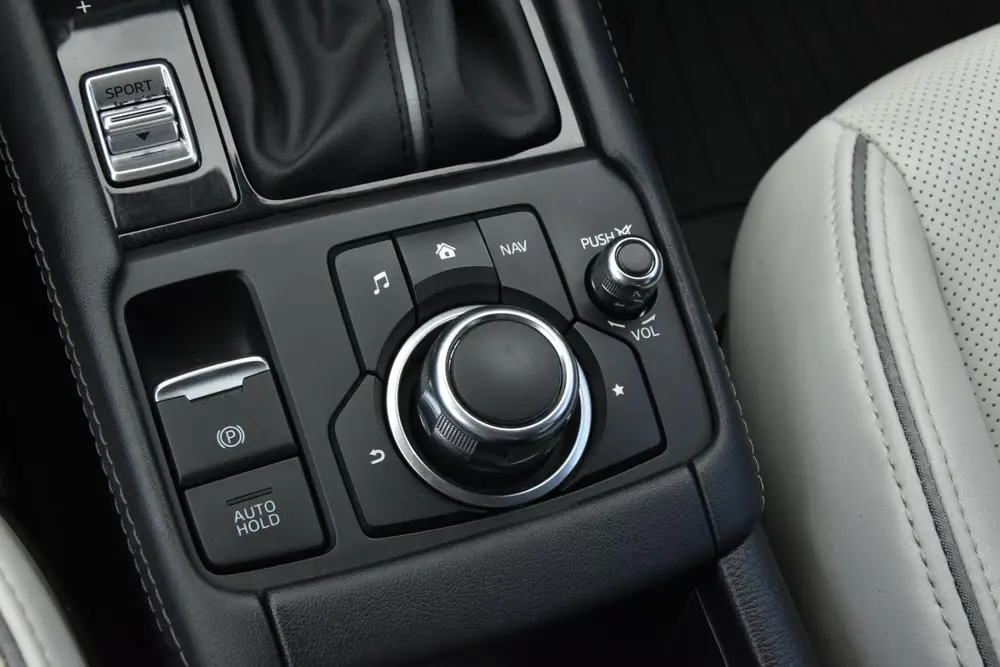 Mazda CX-3 2.0 SkyActiv-G 120 GT-M Automaat uit 2019, foto 20