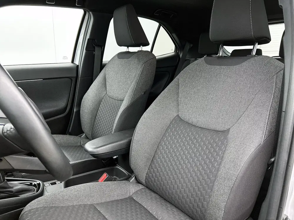 Toyota Yaris Cross 1.5 Hybrid 115 First Edition + uit 2024, foto 16