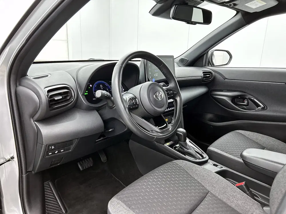 Toyota Yaris Cross 1.5 Hybrid 115 First Edition + uit 2024, foto 18