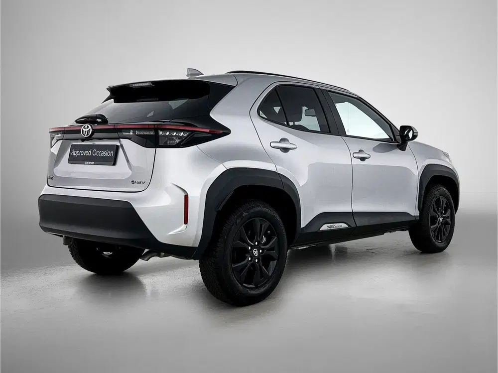 Toyota Yaris Cross 1.5 Hybrid 115 First Edition + uit 2024, foto 2