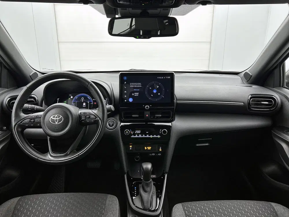 Toyota Yaris Cross 1.5 Hybrid 115 First Edition + uit 2024, foto 4