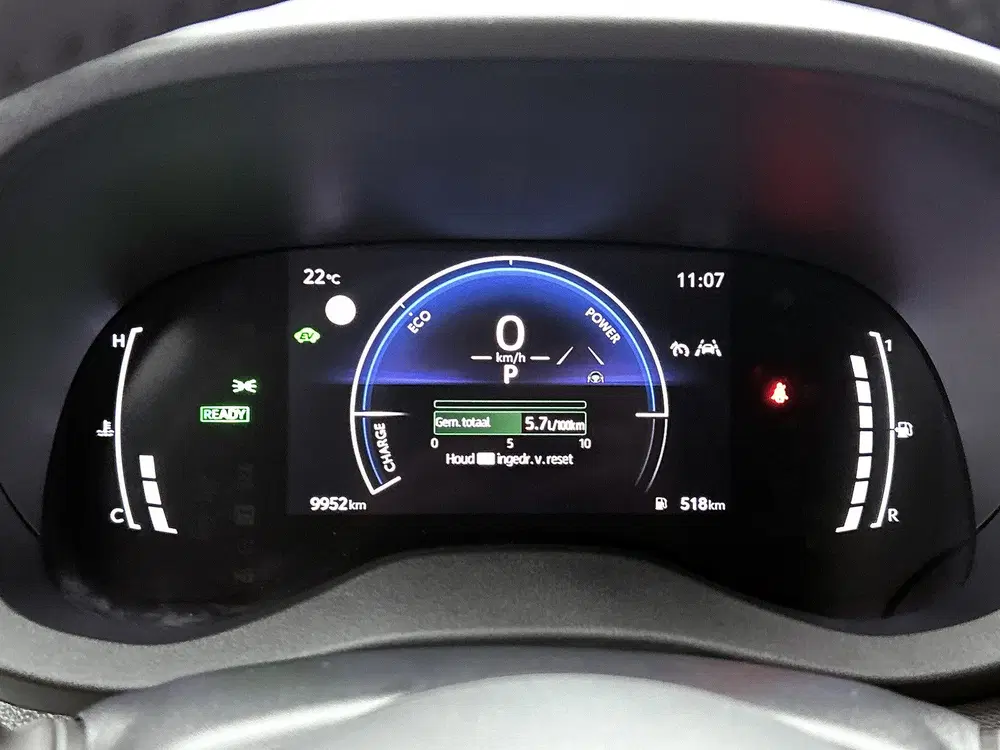 Toyota Yaris Cross 1.5 Hybrid 115 First Edition + uit 2024, foto 5