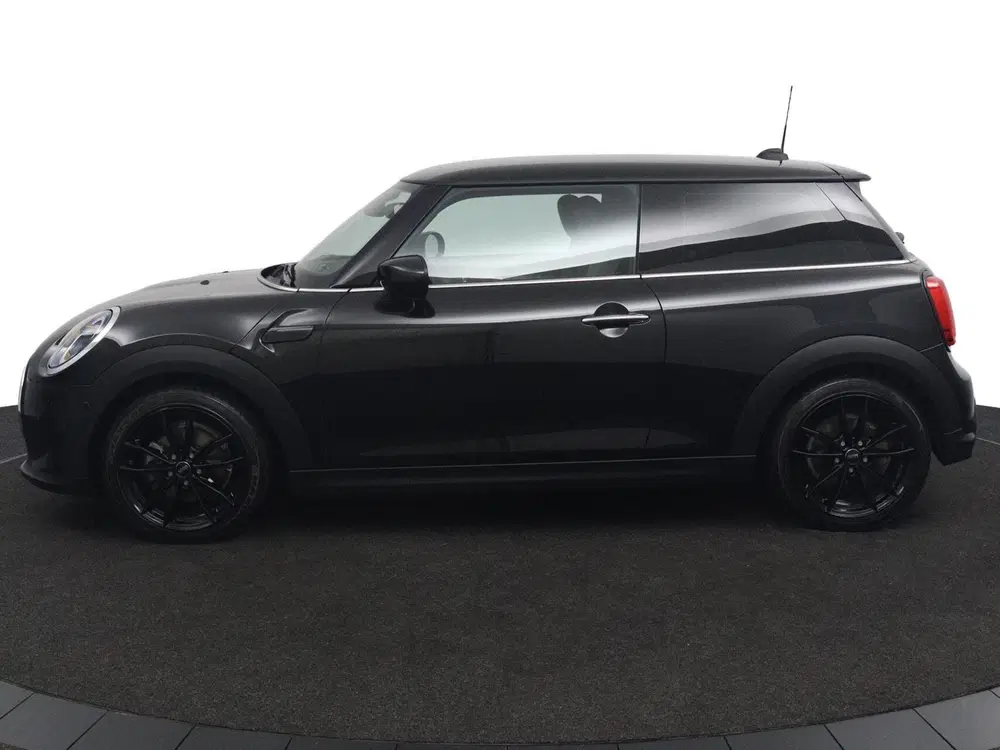 Mini Cooper 1.5 Cooper Classic zwart automaat uit 2023, foto 8
