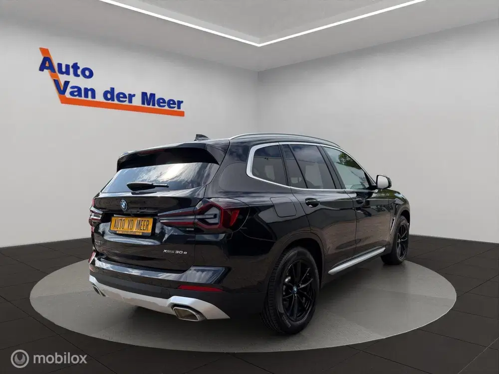 BMW X3 xDrive30e uit 2023, foto 11
