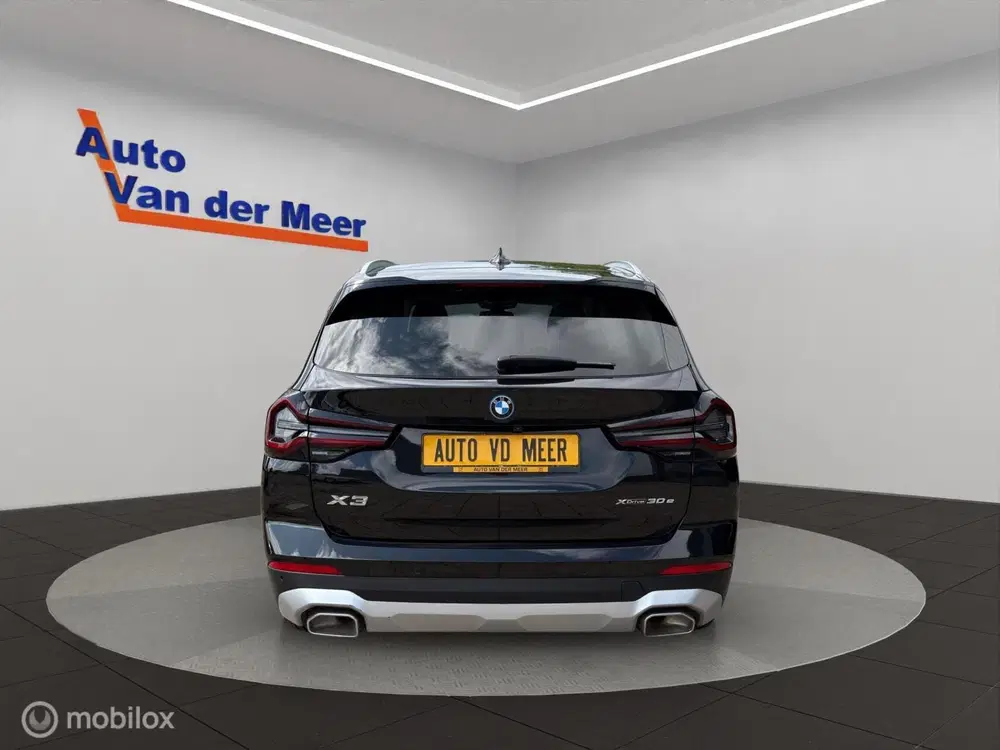 BMW X3 xDrive30e uit 2023, foto 15