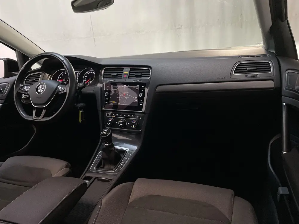 Volkswagen Golf Variant 1.0 TSI Comfortline Business Panoram uit 2020, foto 2