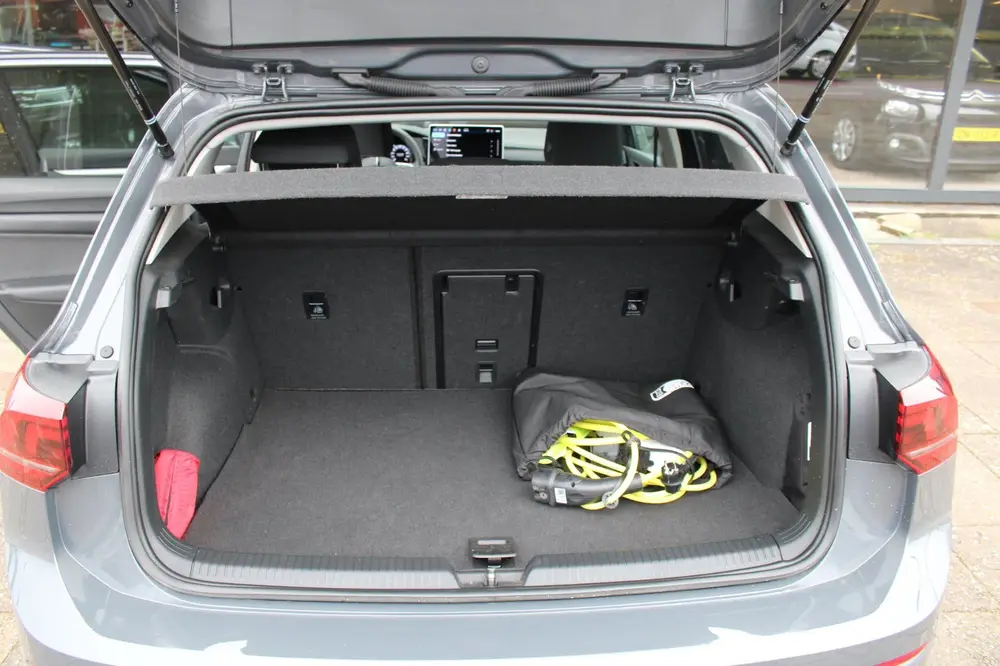 Volkswagen Golf 1.5 eHybrid Life Edition uit 2025, foto 12