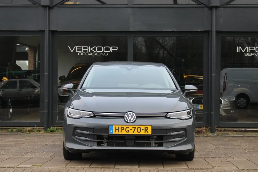 Volkswagen Golf 1.5 eHybrid Life Edition uit 2025, foto 2
