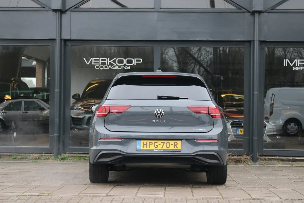Volkswagen Golf 1.5 eHybrid Life Edition uit 2025, foto 6