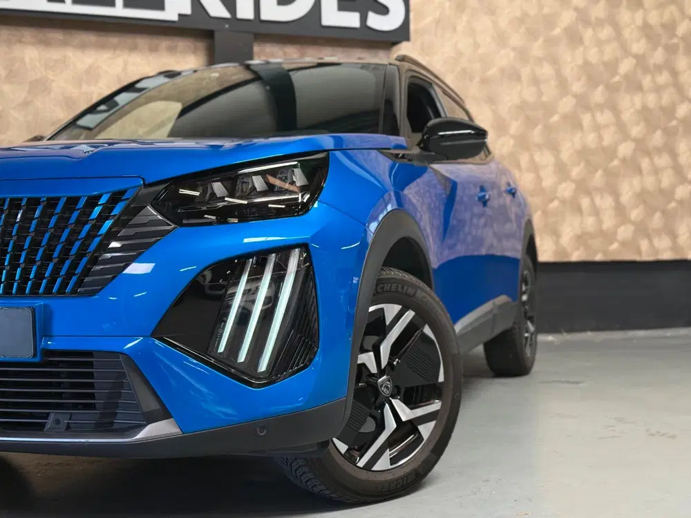 Peugeot 2008 1.2 PureTech 130 GT uit 2023, foto 2