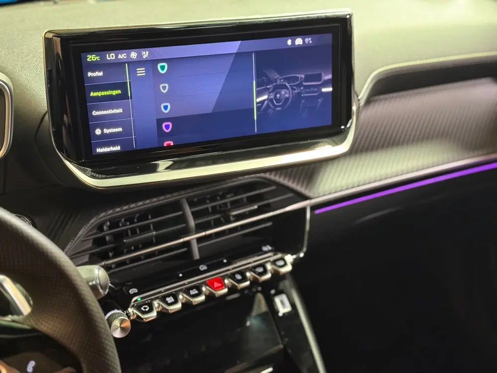 Peugeot 2008 1.2 PureTech 130 GT uit 2023, foto 20