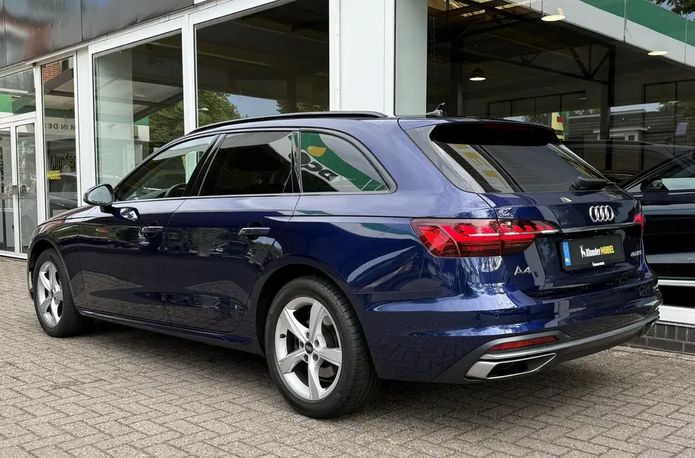 Audi A4 40 TFSI Advanced Edition uit 2022, foto 16