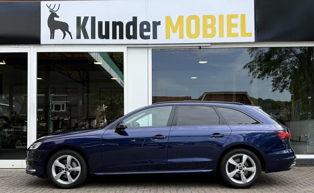 Audi A4 40 TFSI Advanced Edition uit 2022, foto 2