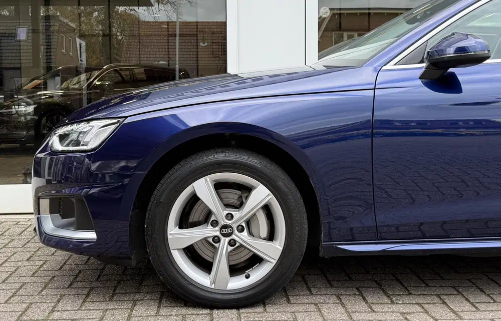 Audi A4 40 TFSI Advanced Edition uit 2022, foto 7