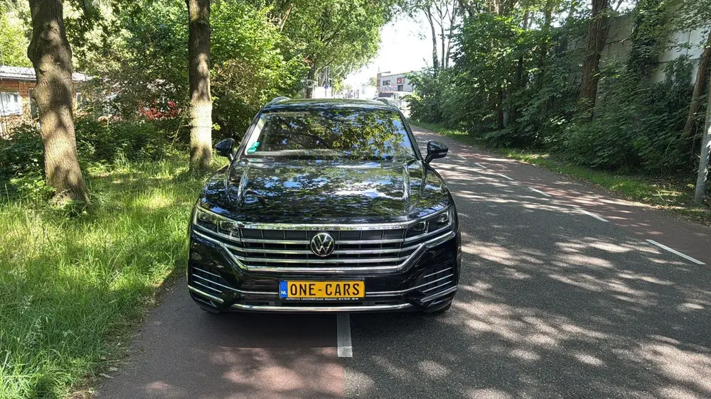 Volkswagen Touareg 3.0 V6 TDI Highline 4MOTION 170KW uit 2020