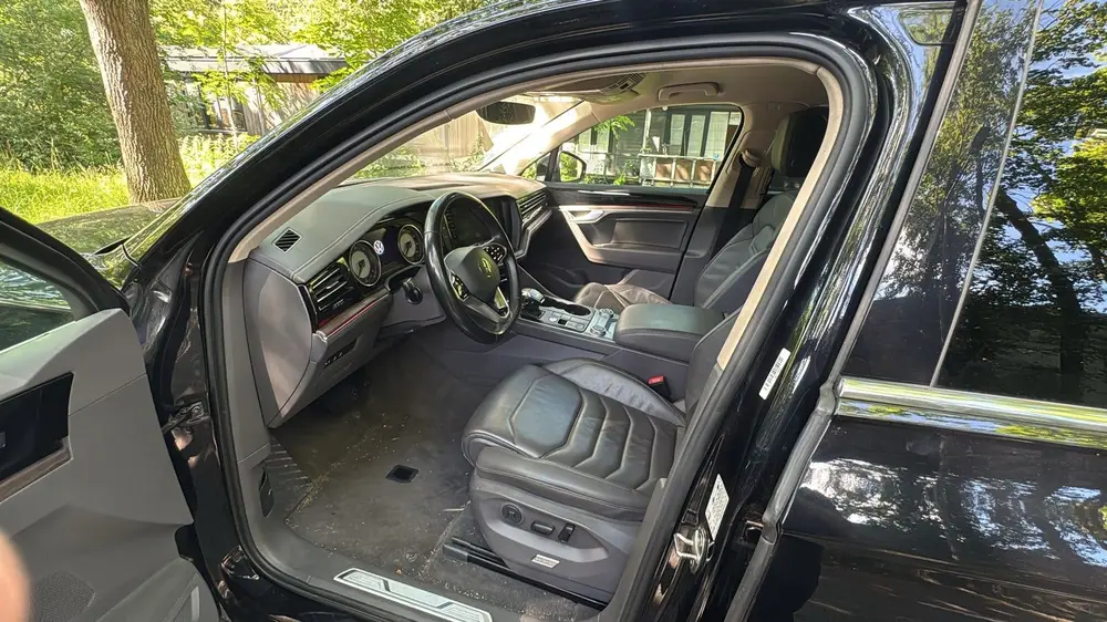 Volkswagen Touareg 3.0 V6 TDI Highline 4MOTION 170KW uit 2020, foto 14