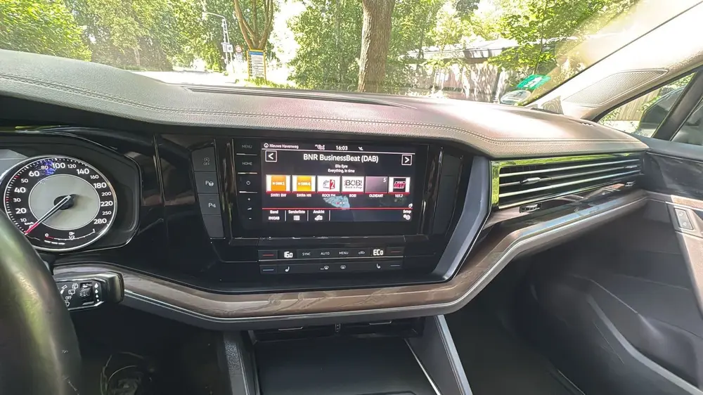 Volkswagen Touareg 3.0 V6 TDI Highline 4MOTION 170KW uit 2020, foto 8