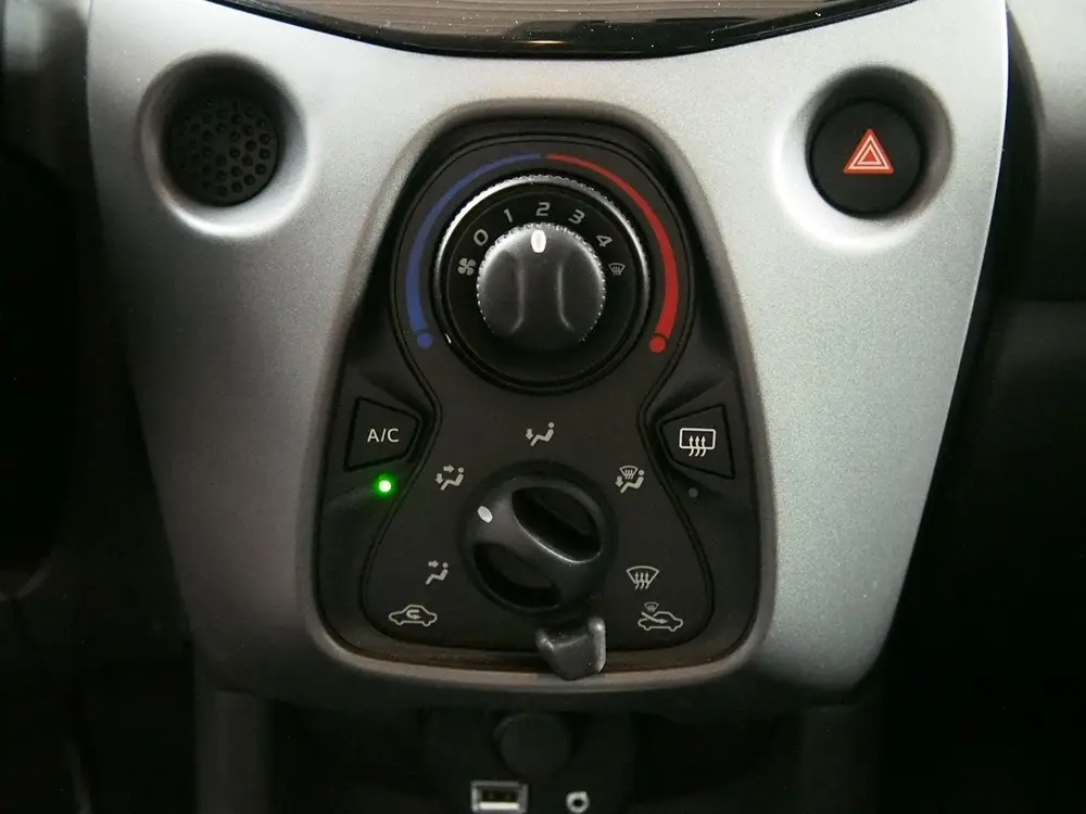 Toyota Aygo 1.0 VVT-i x-joy Automaat (APK:Nieuw) Carpl uit 2021, foto 12
