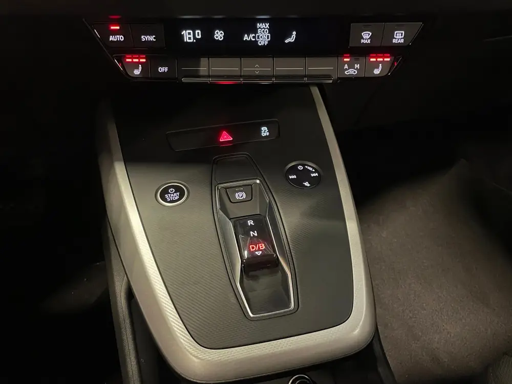 Audi Q4 e-tron 40 uit 2022, foto 11