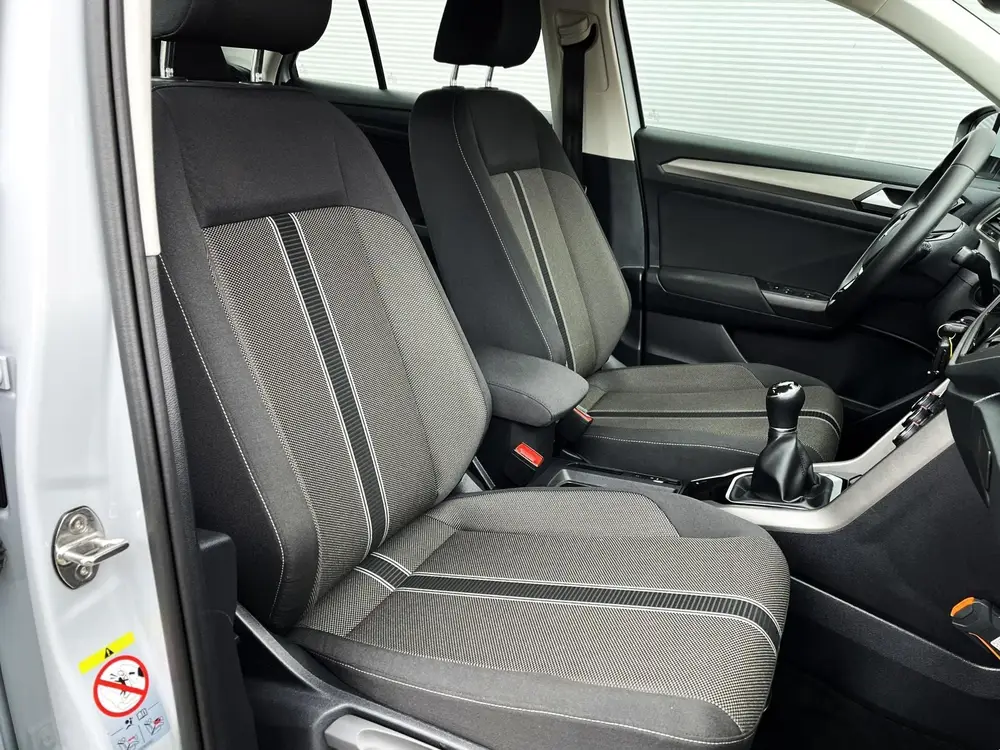 Volkswagen T-Roc 1.0 TSI 110pk Style Business | Navigatie | uit 2022, foto 15