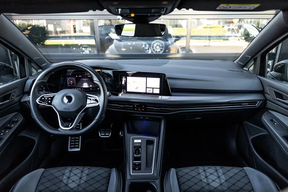 Volkswagen Golf 1.5 eTSI 3 x R-Line, HUD, Trekhaak, H&K, Stu uit 2021, foto 15