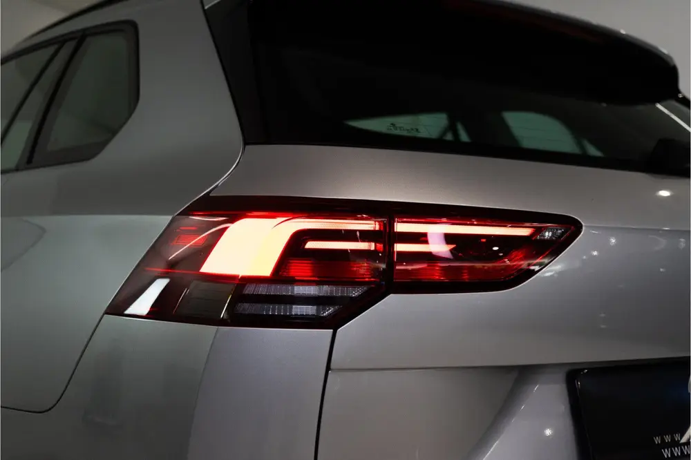 Volkswagen Golf Variant 1.0 eTSI Life 111PK | Sfeer | Carpla uit 2021, foto 9