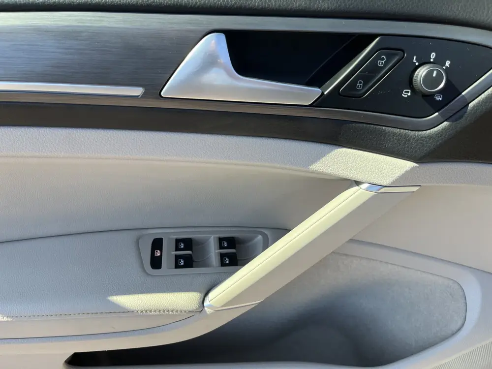 Volkswagen E-Golf 100% Elektrisch Airco Cruise controle Virt uit 2019, foto 8