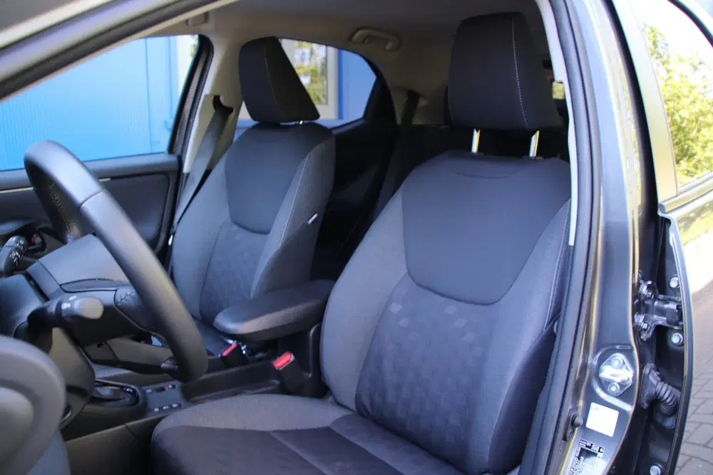 Toyota Yaris 1.5 Hybrid 115 First Ed. Carplay uit 2025, foto 10