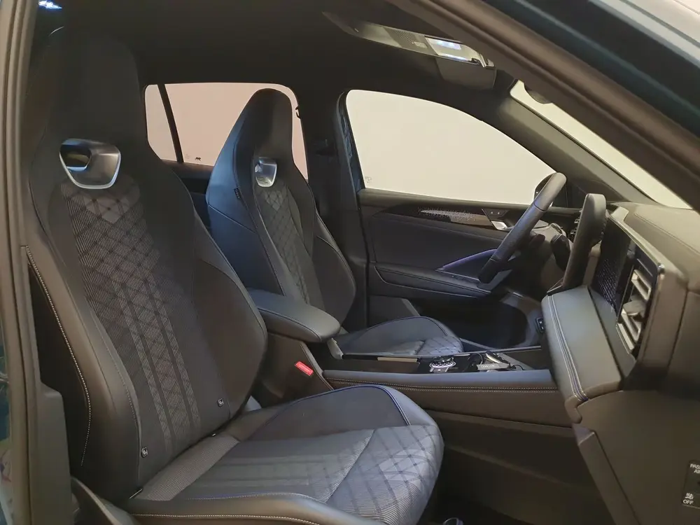 Volkswagen Tiguan 1.5 eHybrid 204pk DSG/AUT R-Line Edition W uit 2025, foto 3