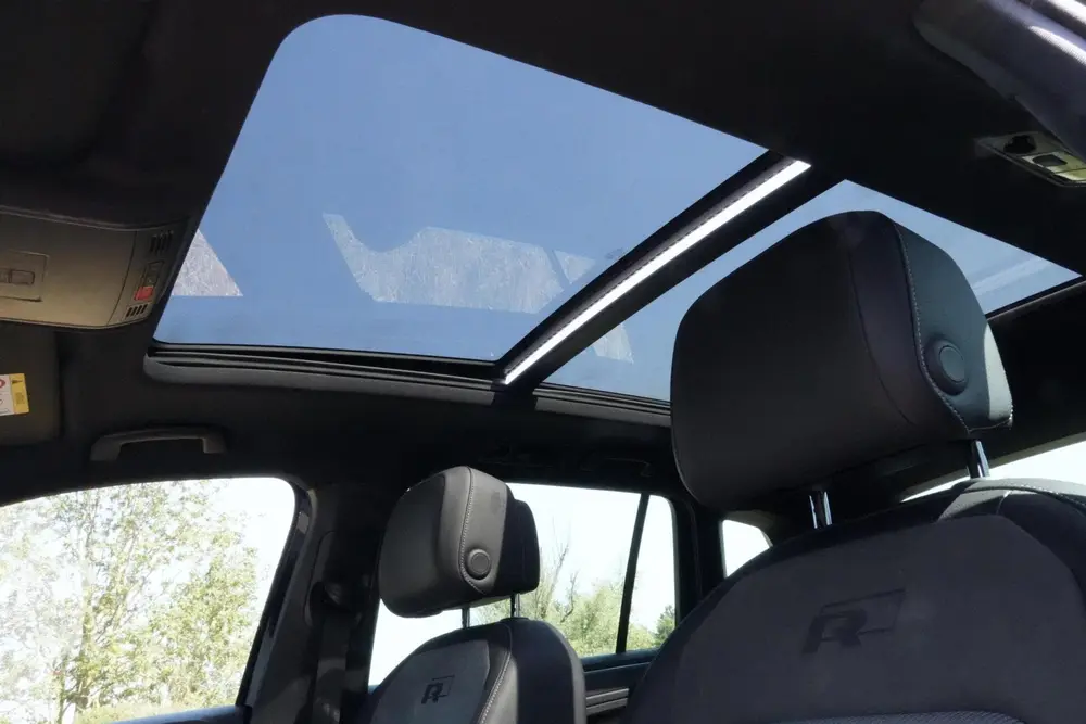 Volkswagen Tiguan 2.0 TSI 4Motion 3x R-Line Automaat 230 PK uit 2019, foto 10