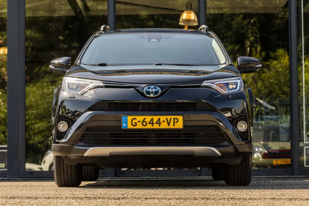 Toyota RAV4 2.5 Hybrid Energy (bj 2019, automaat) uit 2019, foto 2